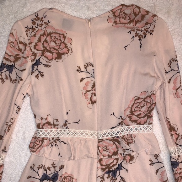 Pink Floral Romper with Cream Lace & Angel Sleeve - Picture 9 of 11